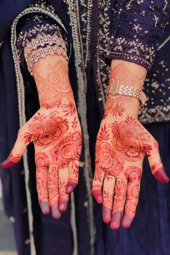 Best party and festive mehndi design in Kuttippuram, Kerala